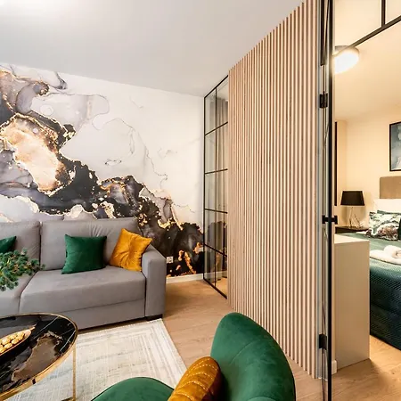 Gold Mazowiecka Park Apartman